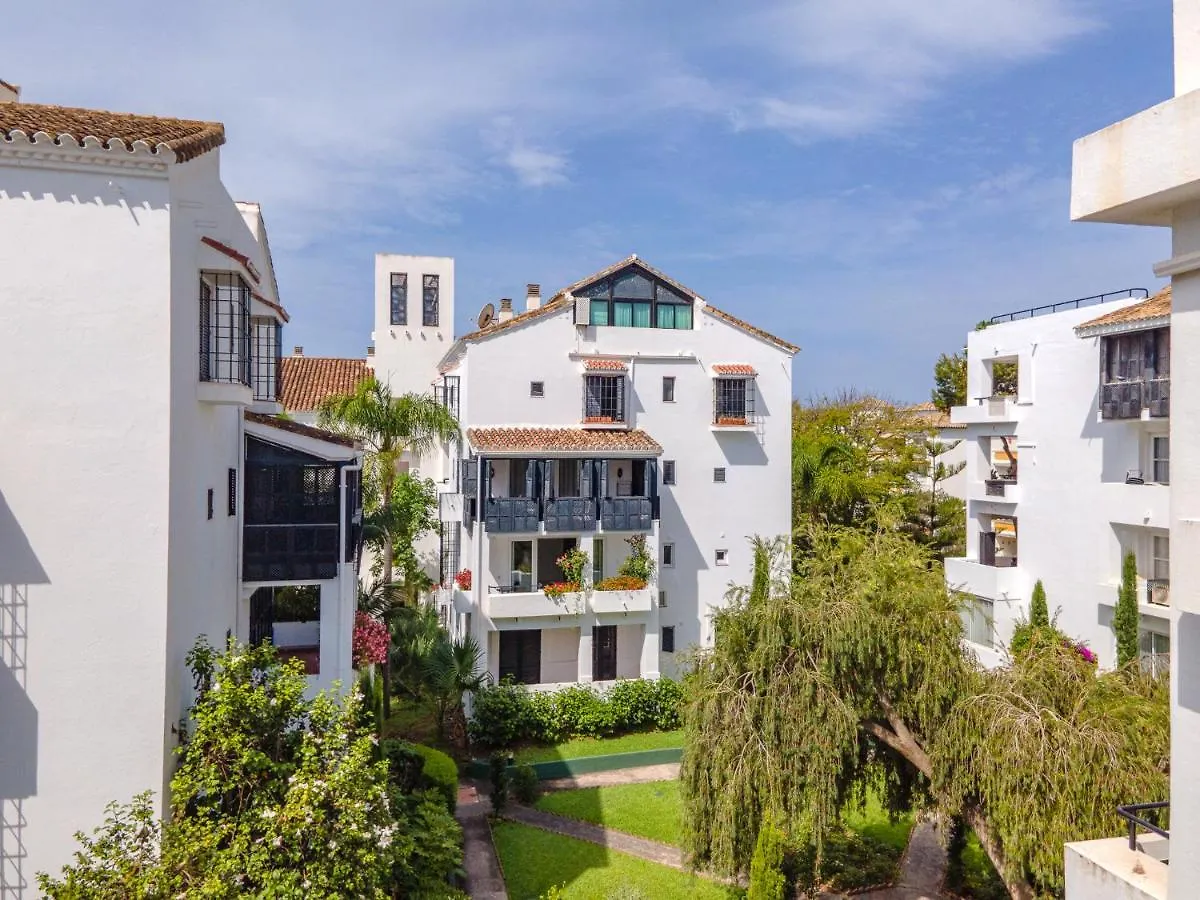 Beachfront Complex Jardines De Las Golondrinas Elviria Μαρμπέλλα 0*,  Ισπανία